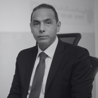 Dr. Eslam AbdelAzim  Azzam
